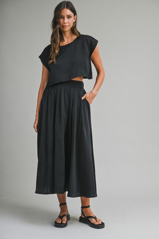 Mable alex satin set