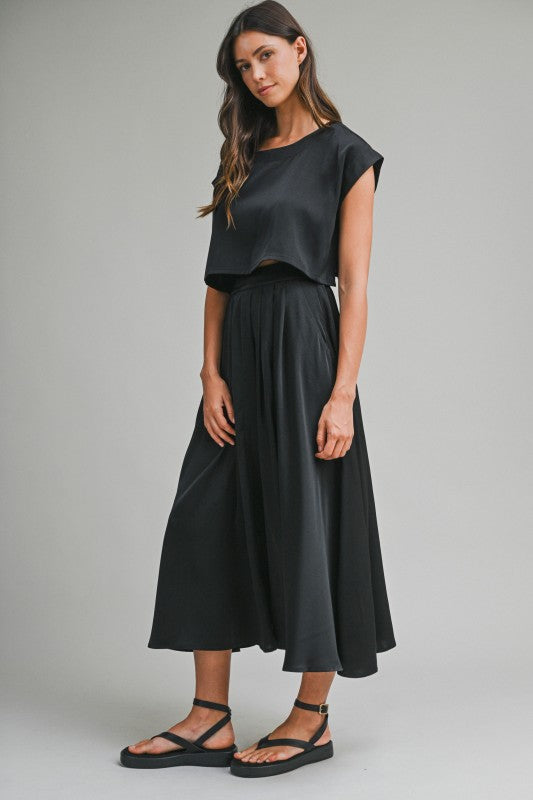 Mable alex satin set